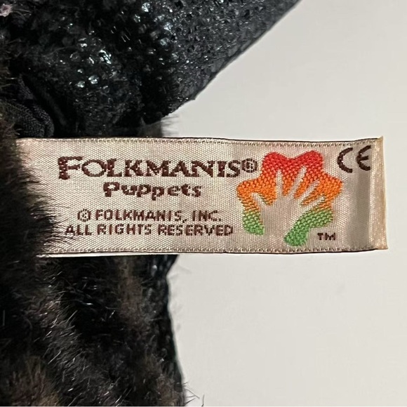 Folkmanis Skunk & Beaver hand puppet plush stuffed animal - Picture 6 of 7